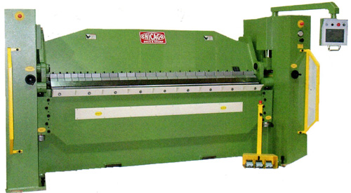 Chicago hydraulic powered metal bending machine for sheet metal and 1/4 inch thick steel plate